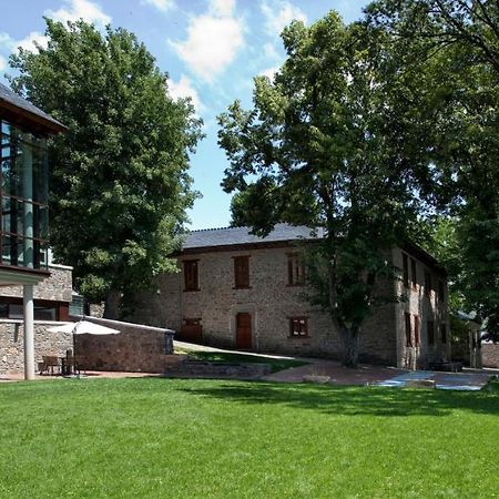 Albergue Francisco Giner De Los Rios Villablino Buitenkant foto