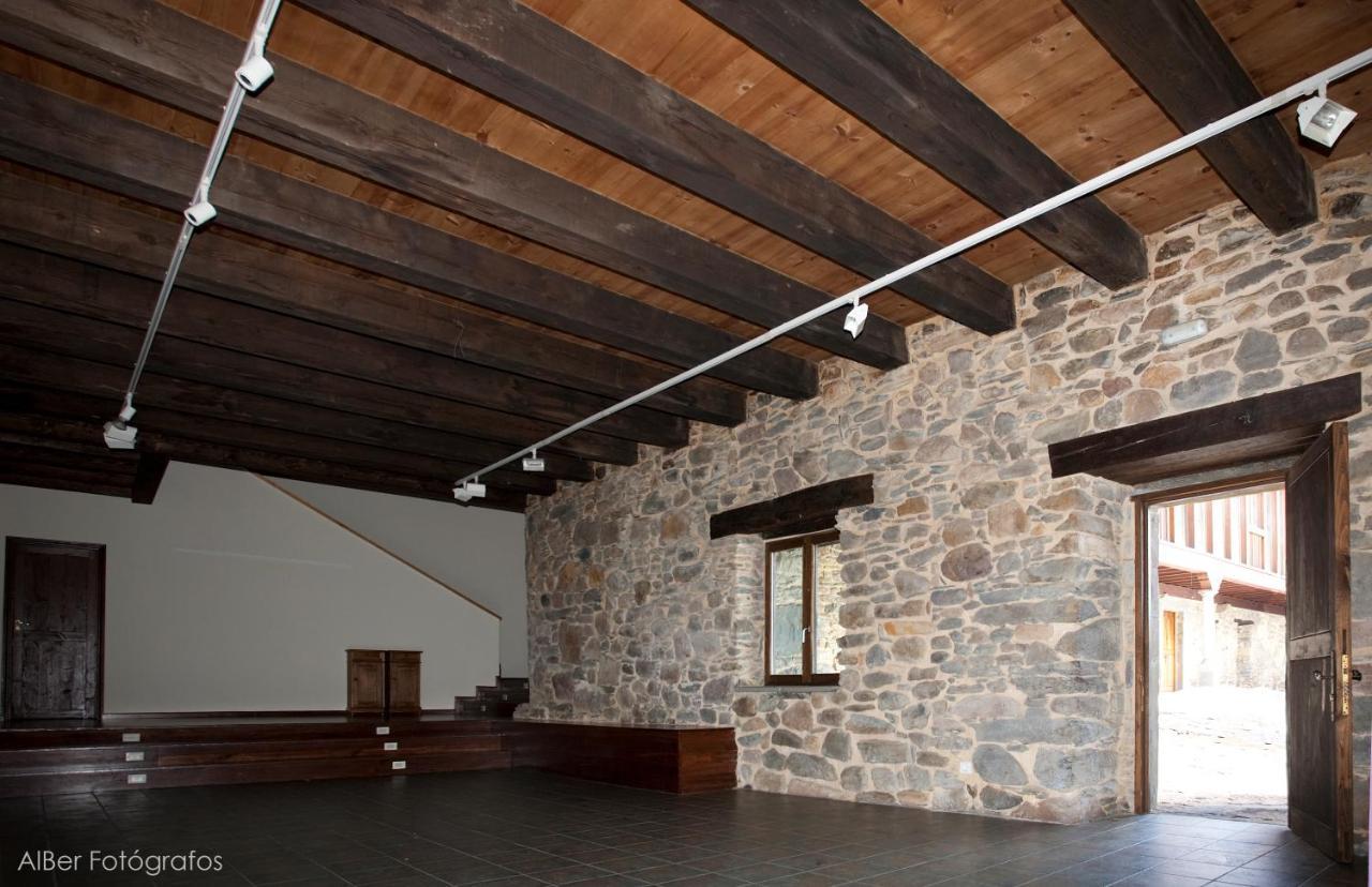 Albergue Francisco Giner De Los Rios Villablino Buitenkant foto